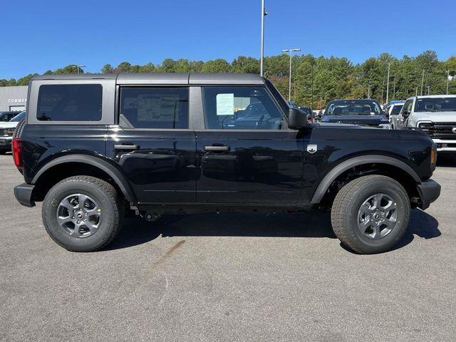 new 2025 Ford Bronco car, priced at $40,274