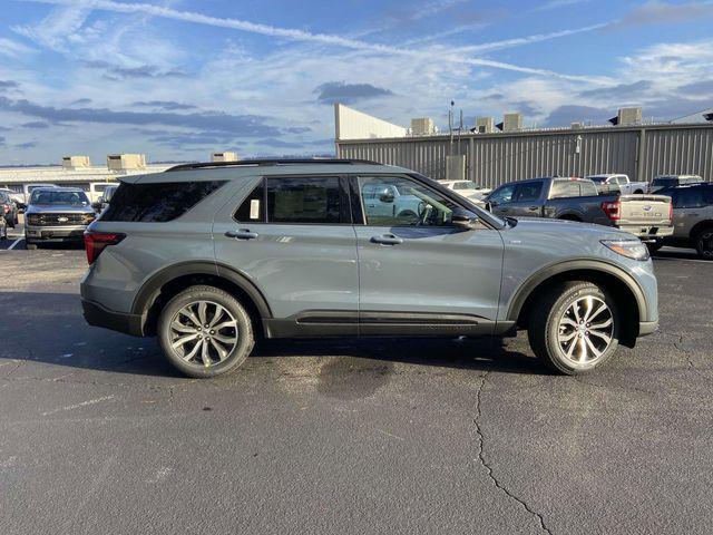 new 2025 Ford Explorer car, priced at $46,531