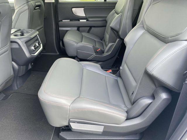 new 2025 Ford Expedition Max car, priced at $72,386