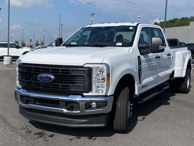 new 2025 Ford F-350 car, priced at $69,065