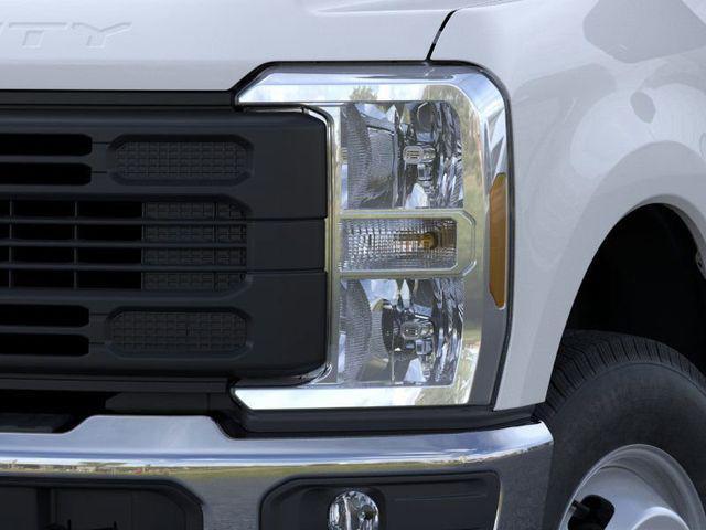 new 2025 Ford F-350 car, priced at $69,065
