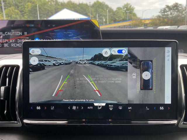 new 2025 Ford Expedition car, priced at $84,116