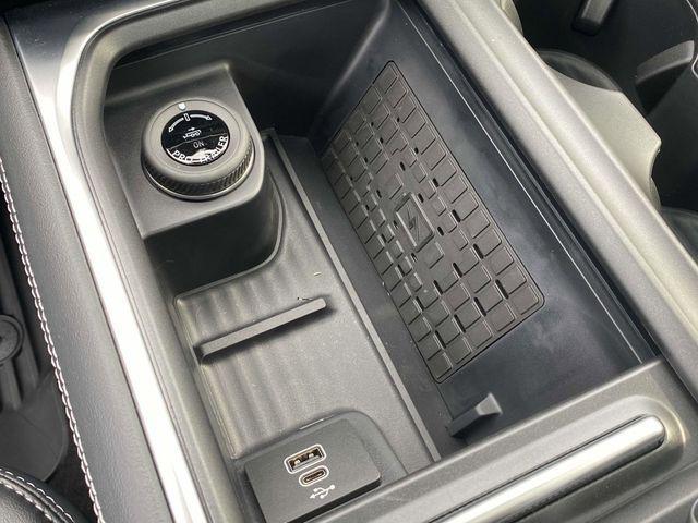 new 2025 Ford Expedition car, priced at $84,116