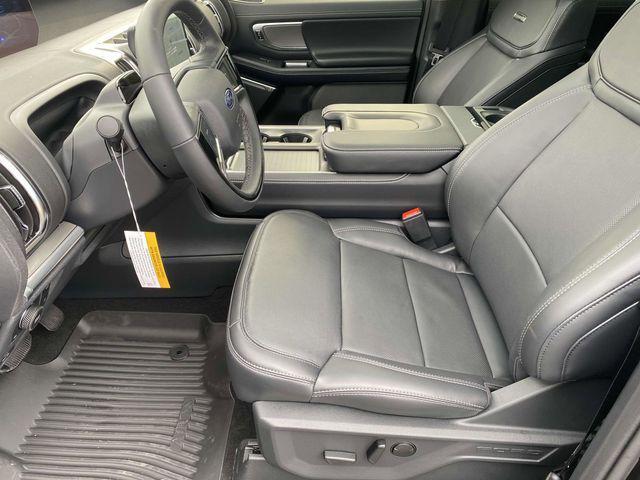new 2025 Ford Expedition car, priced at $84,116