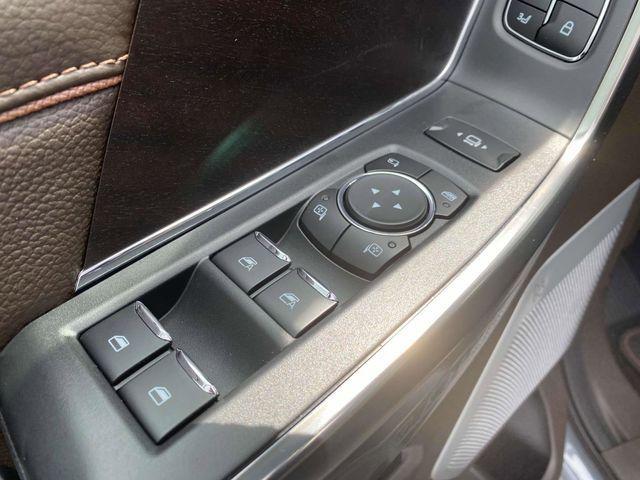 new 2025 Ford F-250 car, priced at $98,740