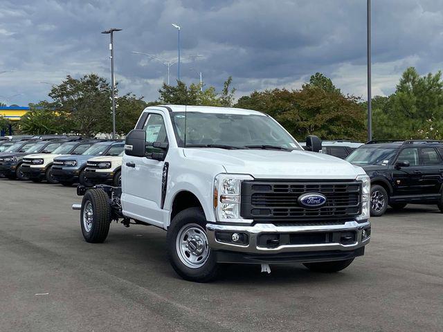 new 2024 Ford F-250 car, priced at $40,742