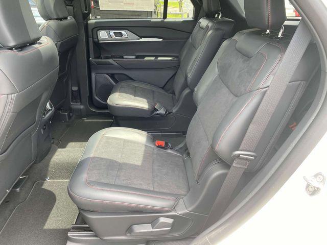 new 2025 Ford Explorer car, priced at $61,625