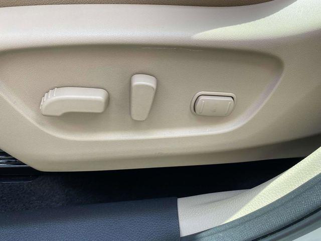 used 2019 Nissan Rogue car, priced at $17,489