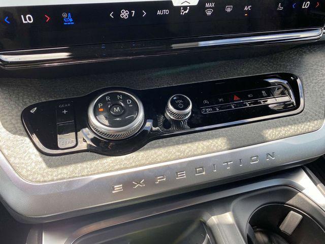 new 2025 Ford Expedition car, priced at $84,020