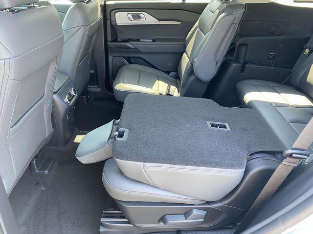new 2025 Ford Explorer car, priced at $38,523