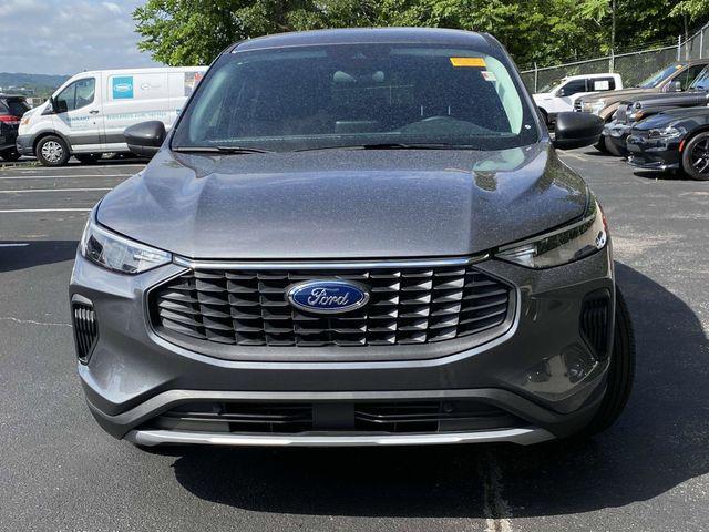 used 2024 Ford Escape car, priced at $25,999