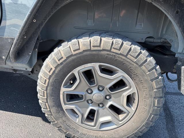 used 2015 Jeep Wrangler car, priced at $17,489