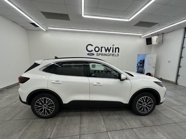 new 2025 Ford Escape PHEV car, priced at $33,485