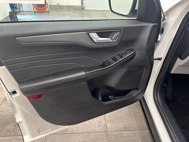 new 2025 Ford Escape PHEV car, priced at $33,485