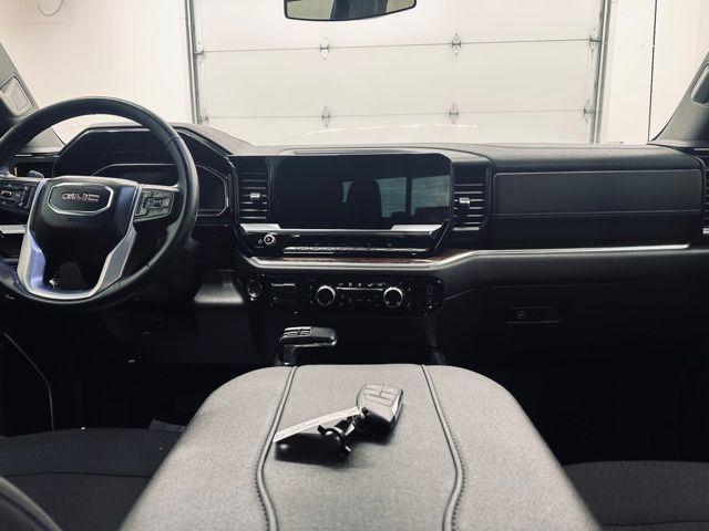 used 2025 GMC Sierra 1500 car, priced at $48,989