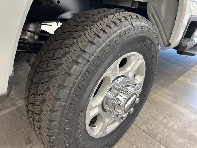 new 2025 Ford F-250 car, priced at $56,920