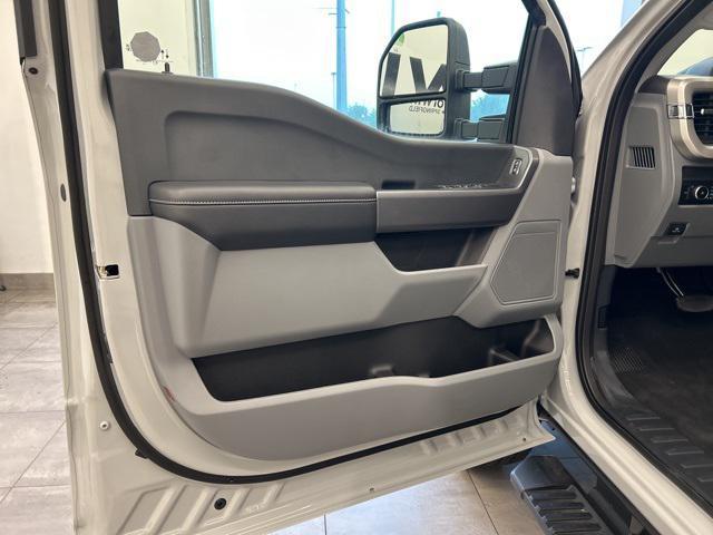 new 2025 Ford F-250 car, priced at $56,920