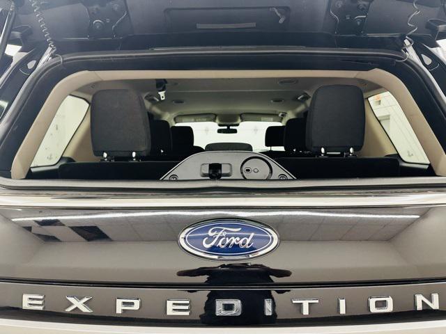 used 2022 Ford Expedition car, priced at $40,635