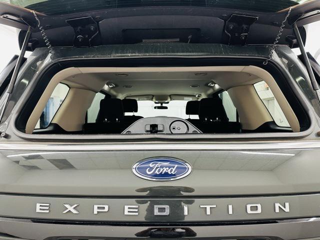 used 2022 Ford Expedition car, priced at $36,989