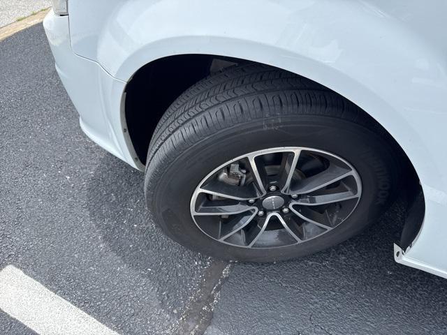 used 2019 Dodge Grand Caravan car, priced at $13,289