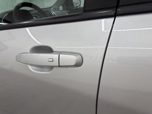used 2021 Chevrolet Equinox car, priced at $18,725