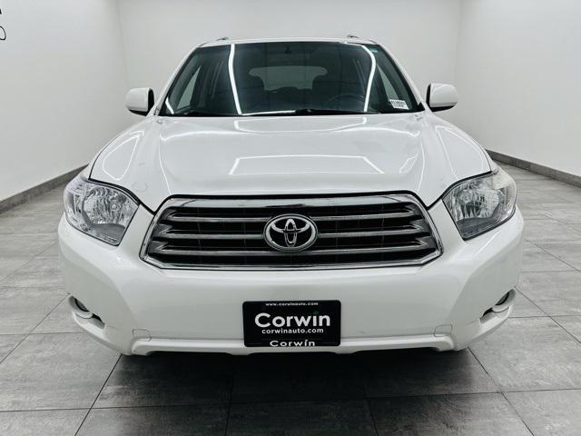 used 2009 Toyota Highlander car, priced at $7,829