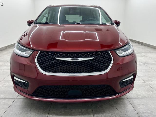 used 2023 Chrysler Pacifica car, priced at $24,989