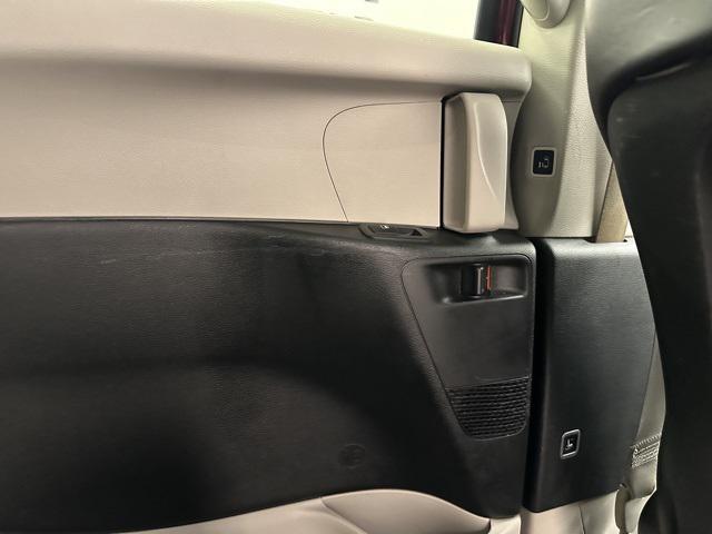 used 2023 Chrysler Pacifica car, priced at $24,989