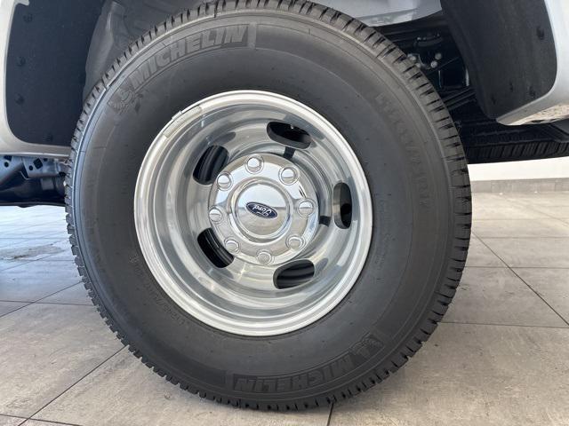 new 2025 Ford F-350 car, priced at $73,415