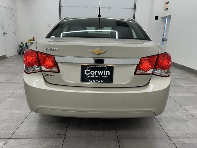 used 2014 Chevrolet Cruze car, priced at $9,159