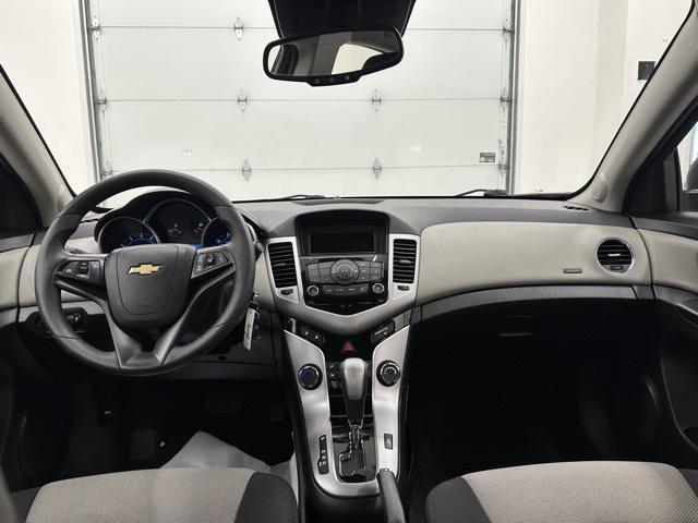 used 2014 Chevrolet Cruze car, priced at $9,159