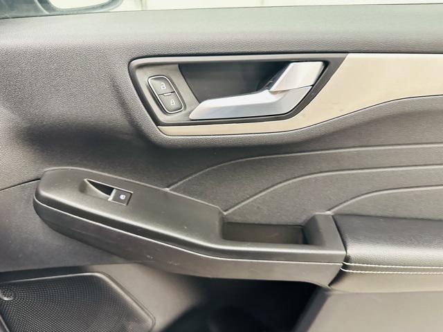 used 2022 Ford Escape car, priced at $25,234