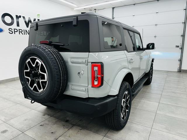 new 2024 Ford Bronco car, priced at $48,109