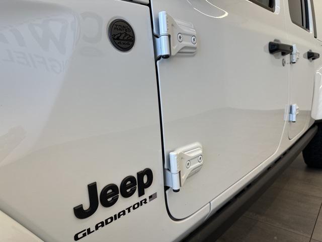used 2024 Jeep Gladiator car, priced at $37,489