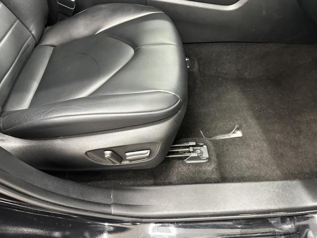 used 2023 Toyota Highlander car, priced at $34,413