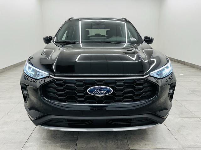 new 2025 Ford Escape car, priced at $36,500