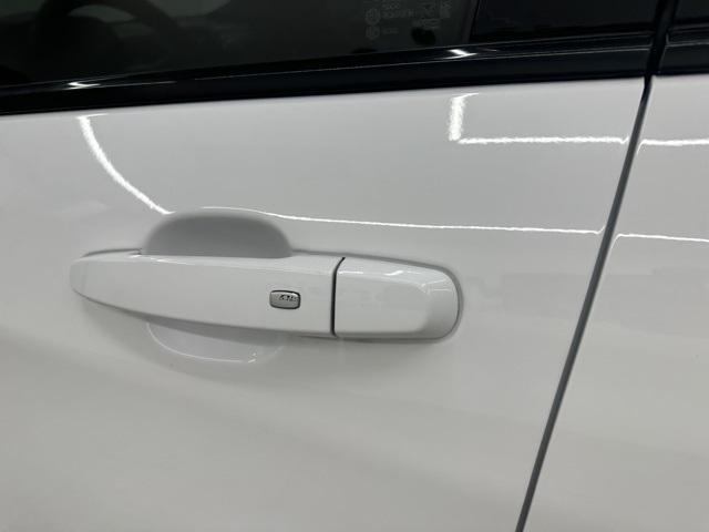 used 2023 Chevrolet Equinox car, priced at $26,506