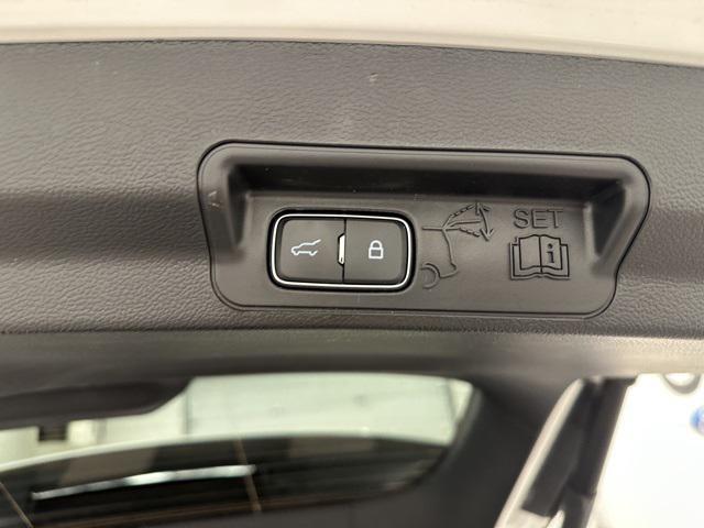 used 2023 Ford Explorer car, priced at $32,989