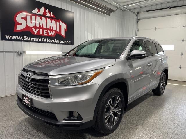 used 2016 Toyota Highlander car, priced at $20,995