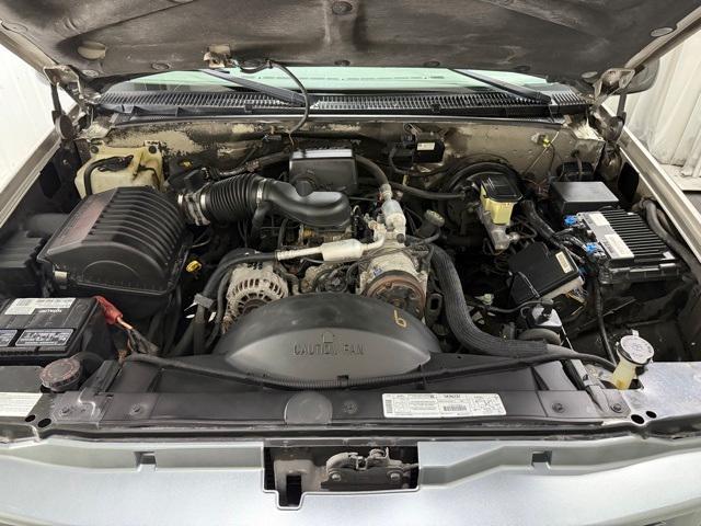 used 1999 Chevrolet Suburban car, priced at $14,995