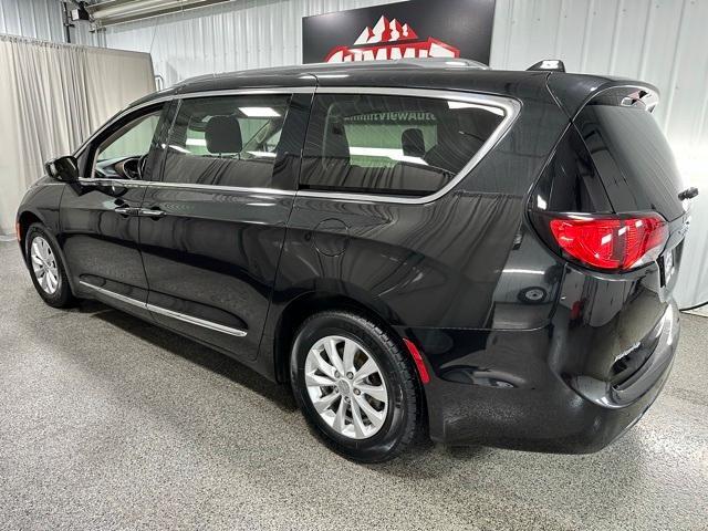 used 2018 Chrysler Pacifica car, priced at $17,495
