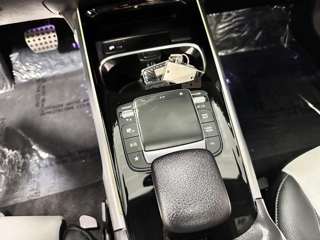used 2022 Mercedes-Benz GLB 250 car, priced at $25,659