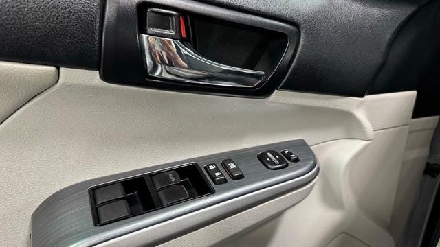 used 2014 Toyota Camry Hybrid car, priced at $15,782