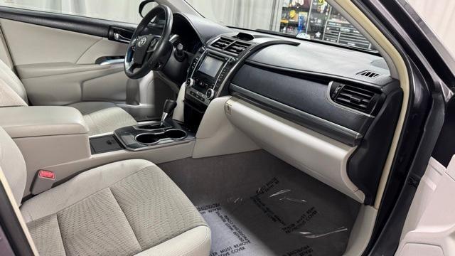 used 2014 Toyota Camry Hybrid car, priced at $15,782