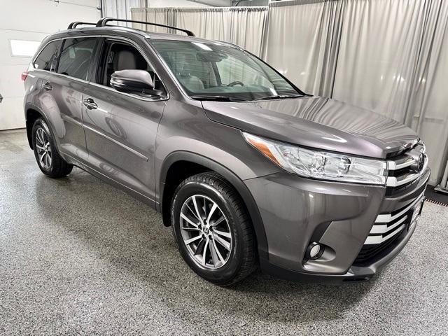 used 2017 Toyota Highlander car, priced at $24,522