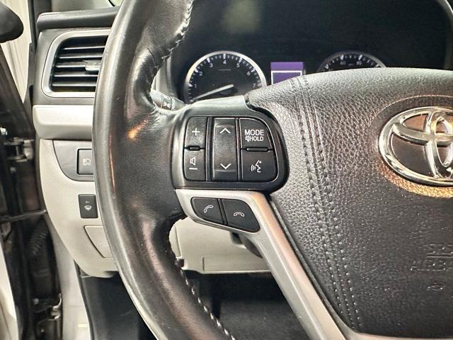 used 2017 Toyota Highlander car, priced at $24,522