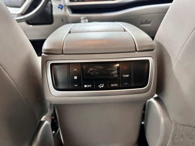 used 2017 Toyota Highlander car, priced at $24,522