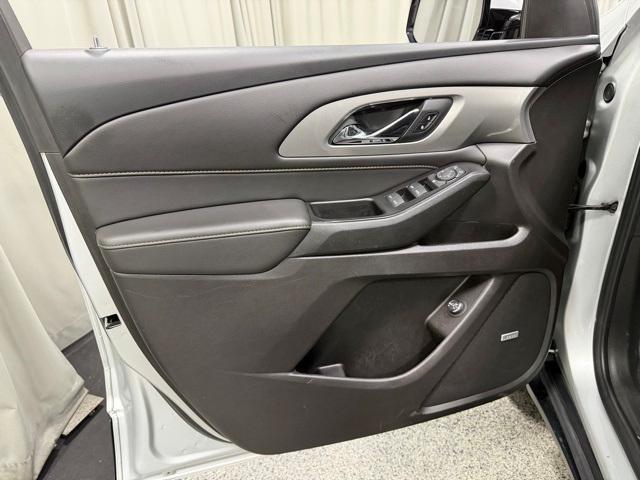 used 2019 Chevrolet Traverse car, priced at $18,183