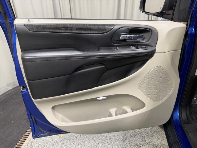 used 2013 Dodge Grand Caravan car, priced at $12,995