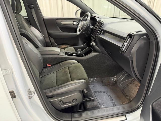 used 2021 Volvo XC40 car, priced at $25,273